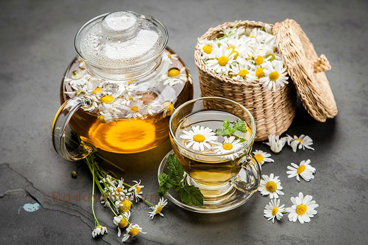 2 - Uống trà hoa cúc kèm mật ong 1